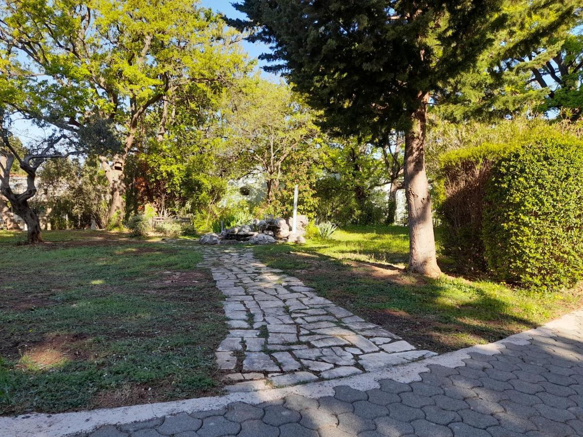 Aparthotel Plat Mlini Bagian luar foto