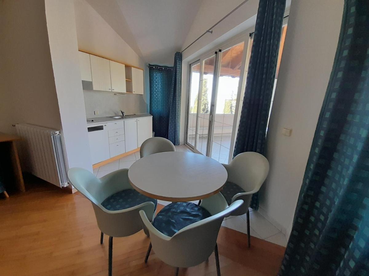 Aparthotel Plat Mlini Bagian luar foto