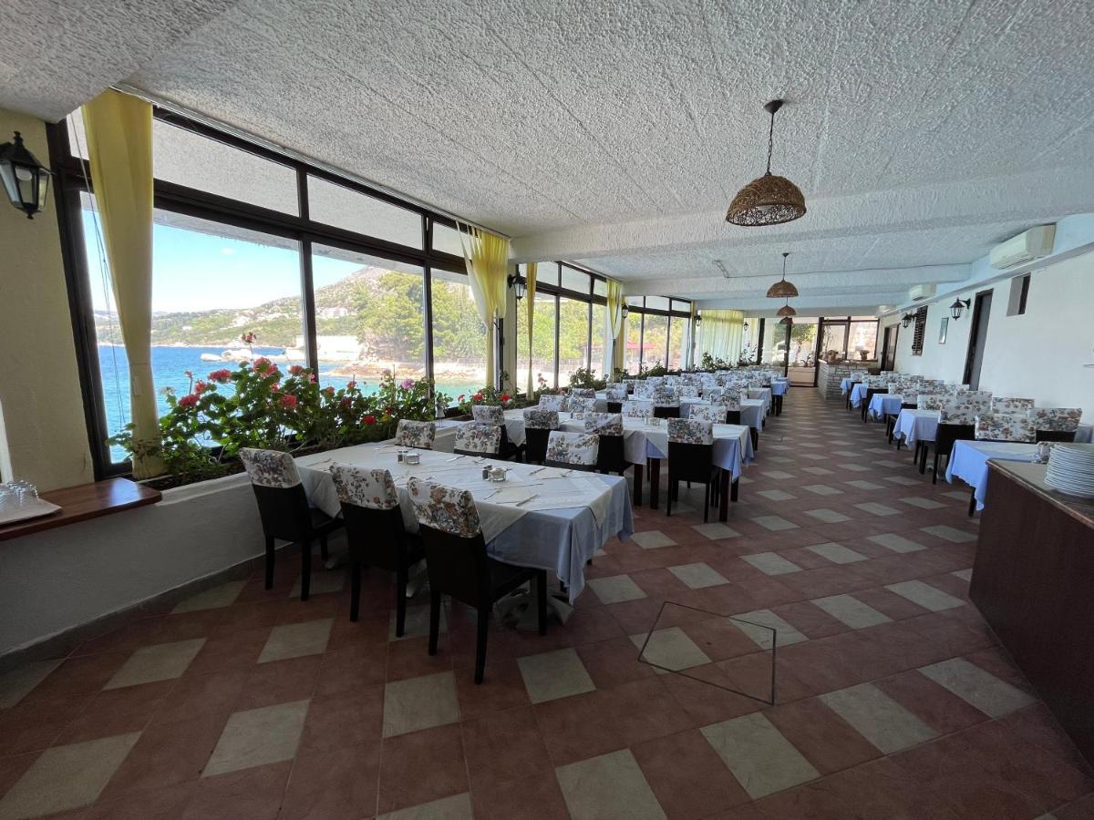 Aparthotel Plat Mlini Bagian luar foto